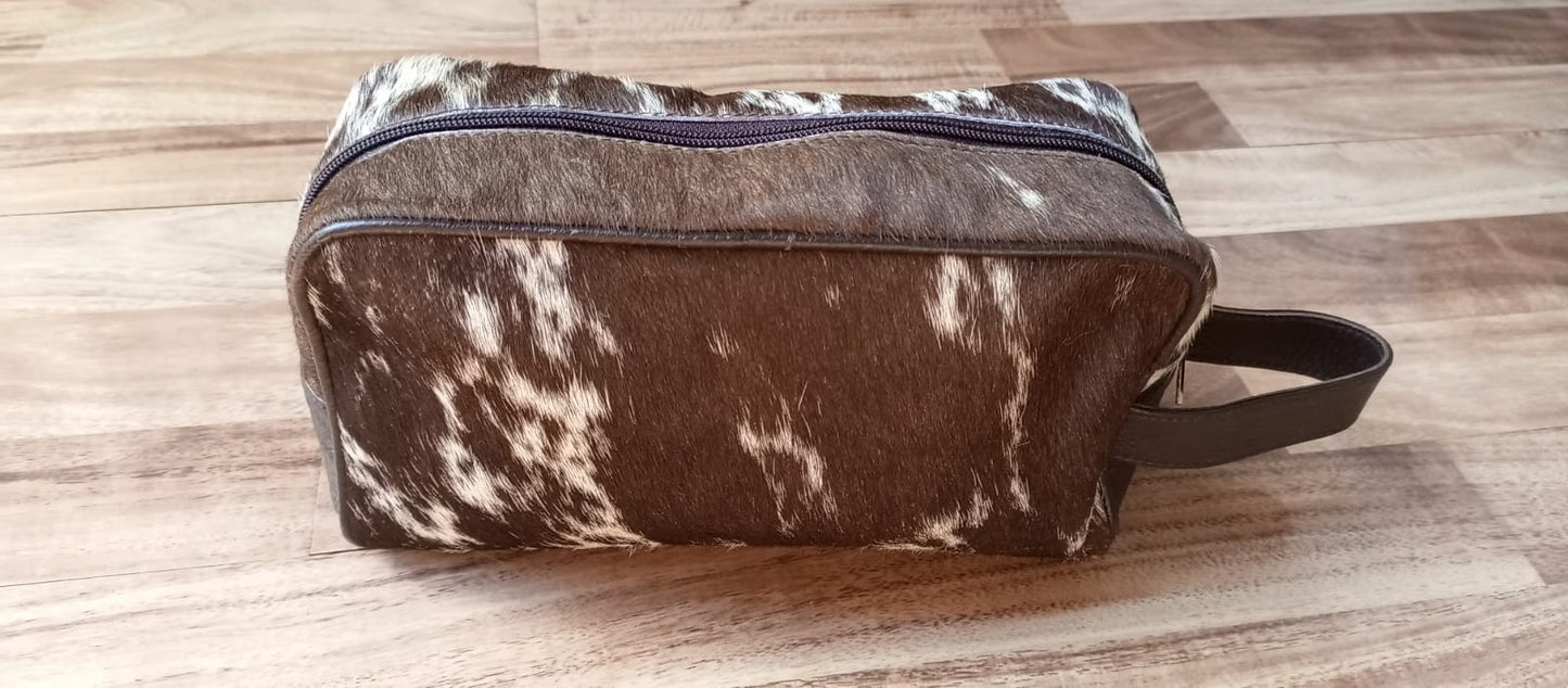 Dopp kit men toiletry kit men men's shaving kit travel toiletry bag cowhide toiletry handmade toiletry gift for him best gift for men groomsmen gift groomsmen Dopp kit brown toiletry bag organize hygiene kit