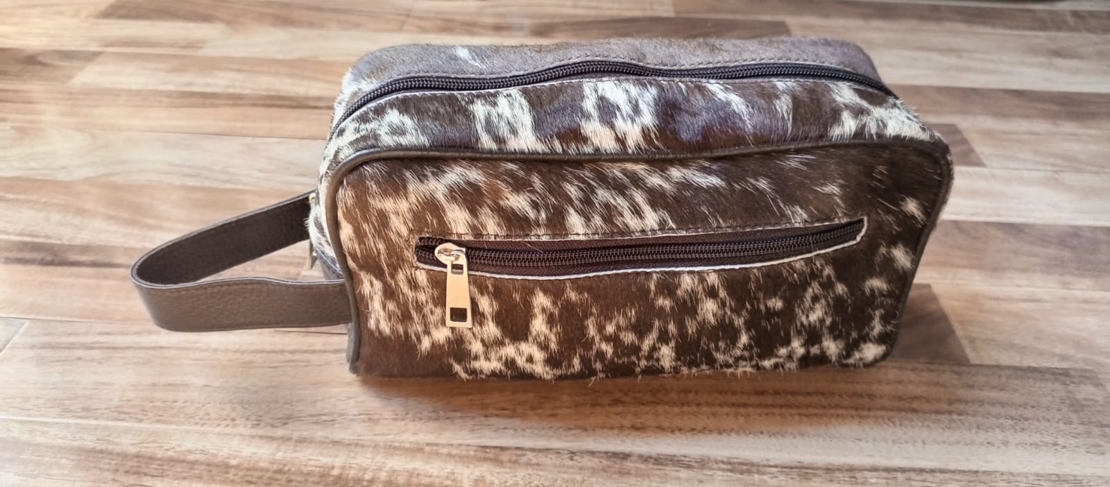 Dopp kit men toiletry kit men men's shaving kit travel toiletry bag cowhide toiletry handmade toiletry gift for him best gift for men groomsmen gift groomsmen Dopp kit brown toiletry bag organize hygiene kit